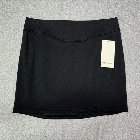 Lululemon Scuba High Rise Mini Skirt Black Size Large XL NWT - Picture 5 of 9